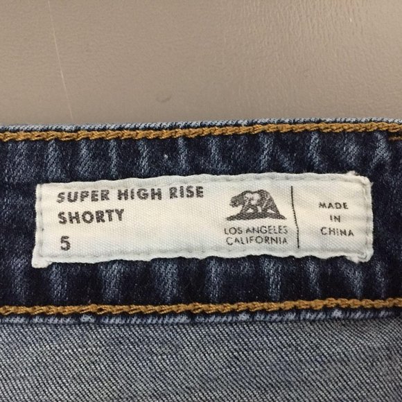 Bullhead Denim Co  Shorts Size 5 Juniors Mid Rise Distressed Womens Cuffed Hems - Picture 4 of 8